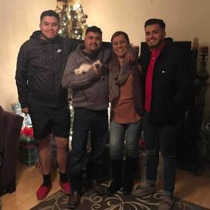 Meet your Posher, Luis